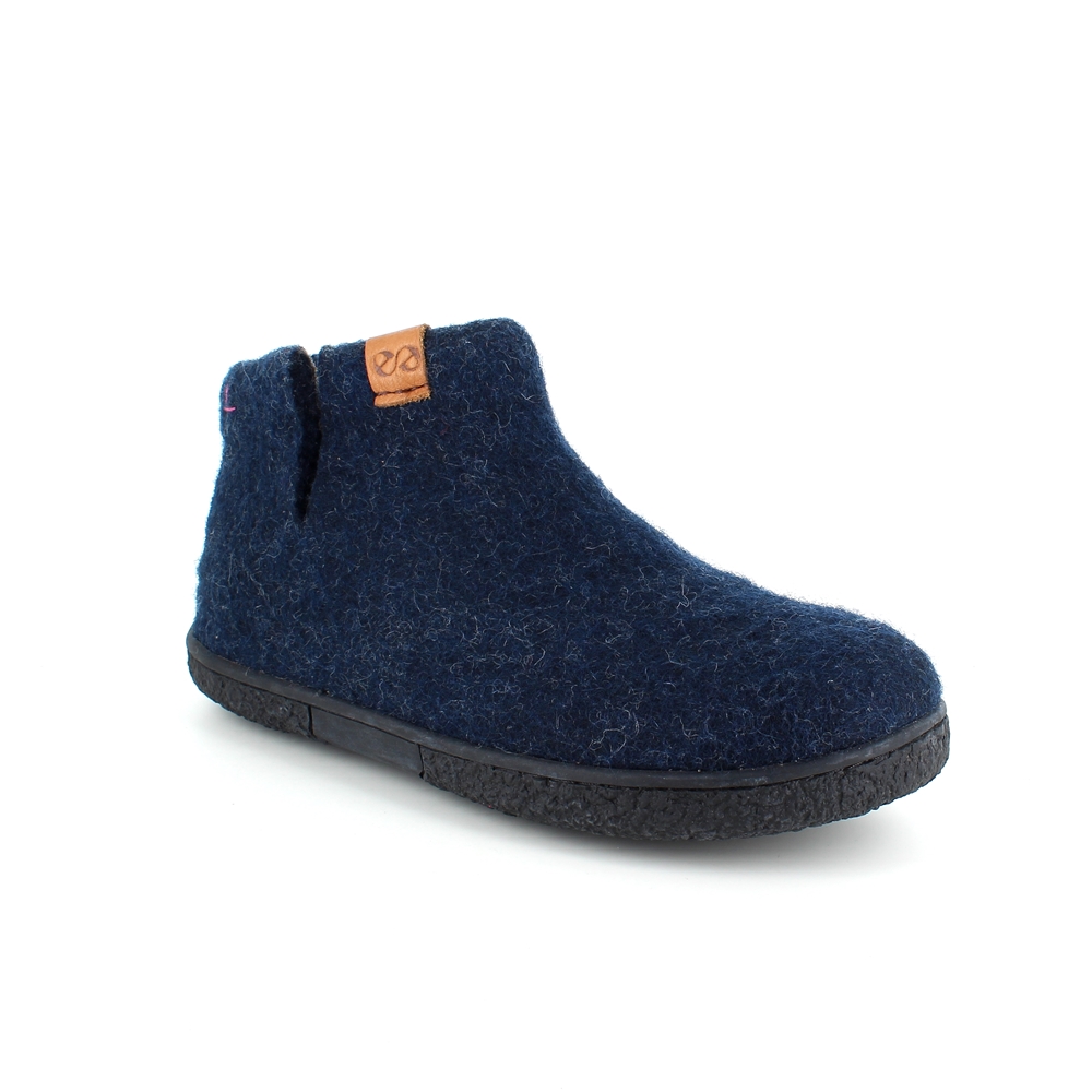 Høye blå tøfler i ull med sklisikre såler fra Green Comfort