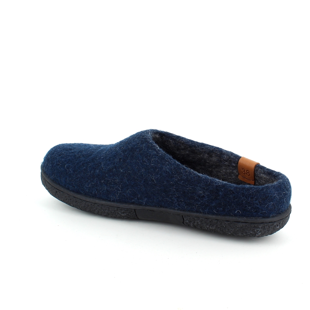 Lave blå hjemmesko i ull med sklisikre såler fra Green Comfort