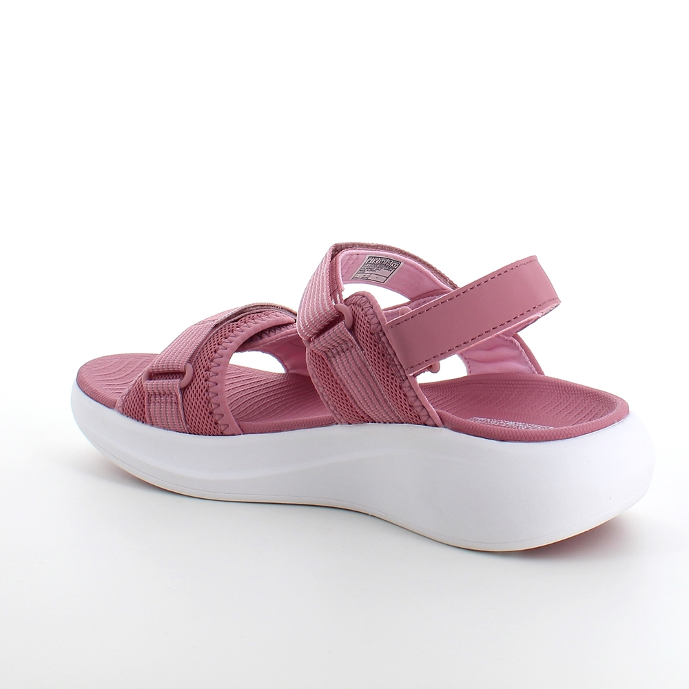 Rosa MaxCushioning sandal fra Skechers
