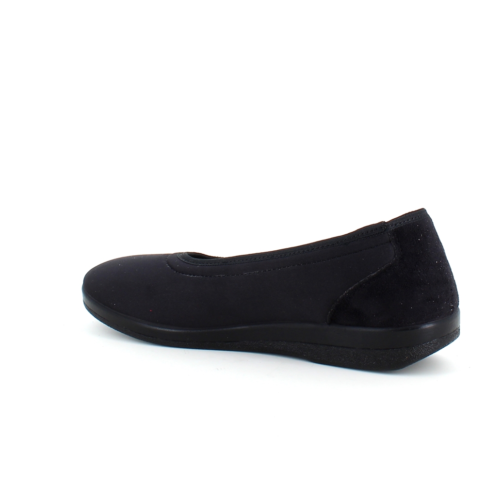 Åpen ballerina til den brede fot