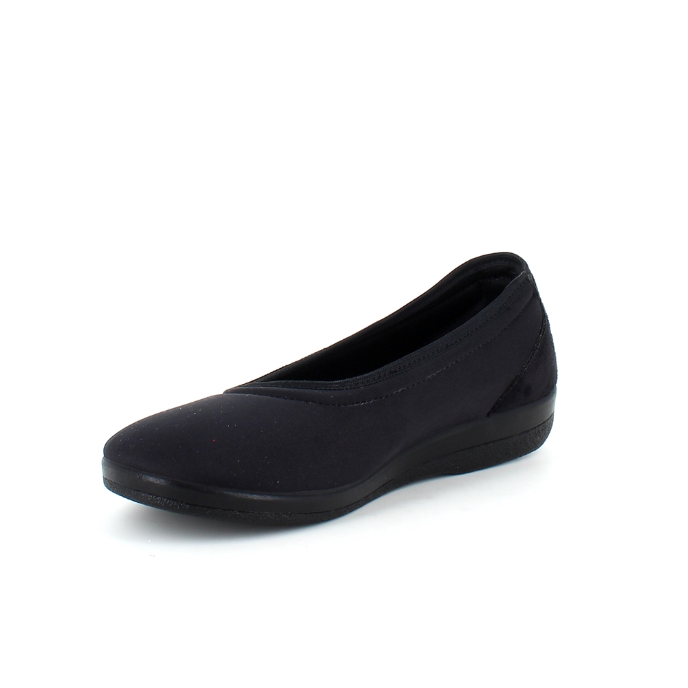 Åpen ballerina til den brede fot