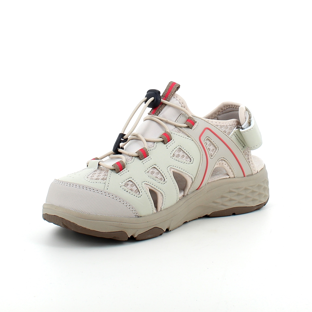 Lukket tur-sandal i lys fra CMP