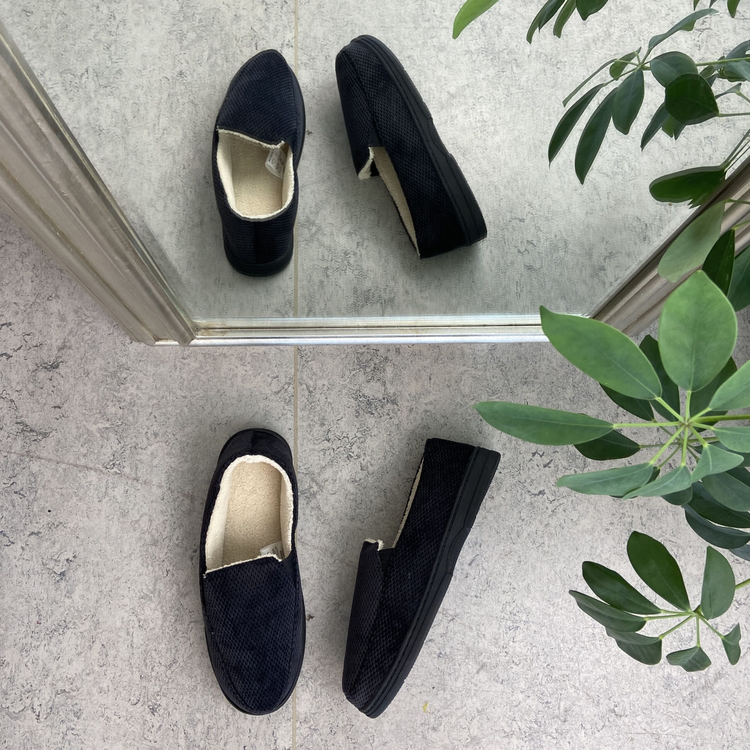 Myke tøfler med god bredde