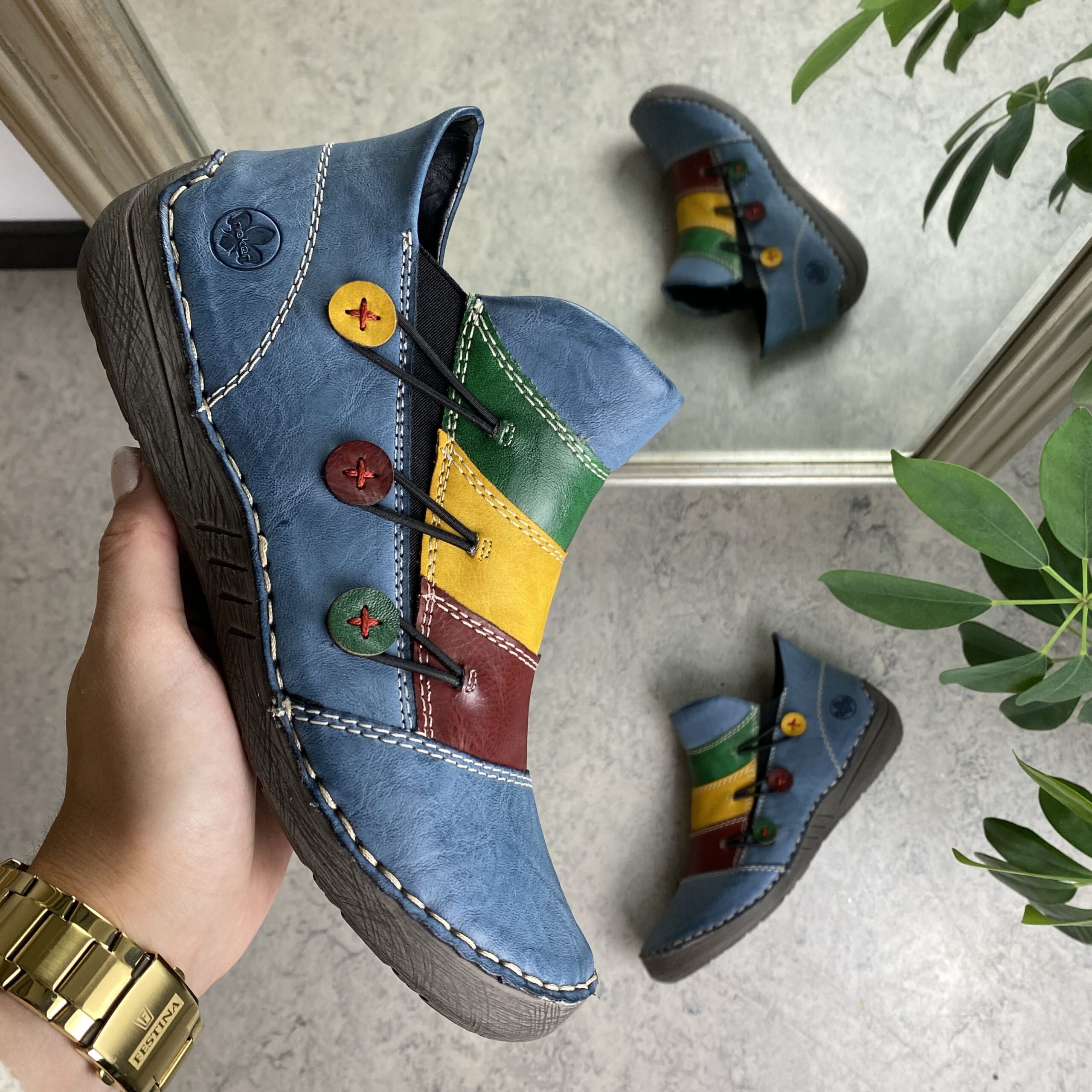 Flott himmelblå støvel fra Rieker med fôr