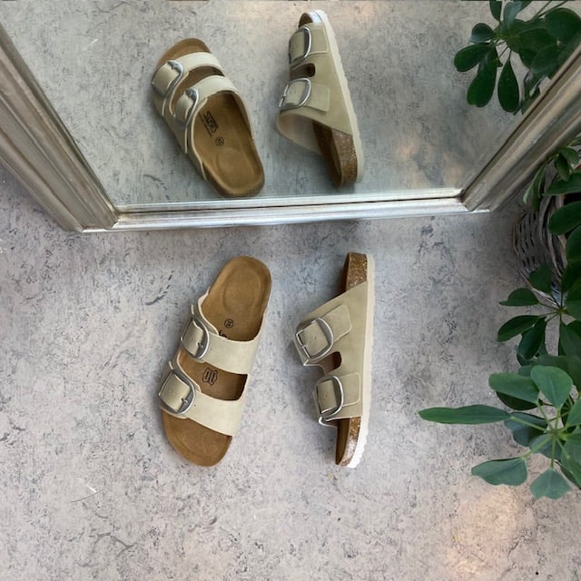 Beige Cruz biosandal med brede remmer