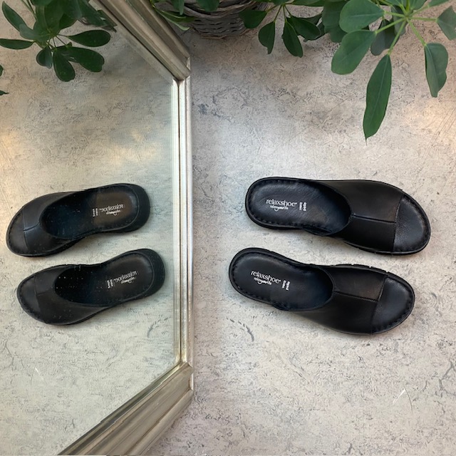 Elegant svart slip in i skinn fra Relaxshoe