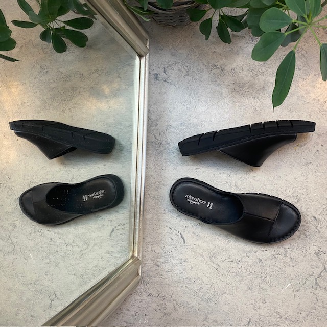Elegant svart slip in i skinn fra Relaxshoe