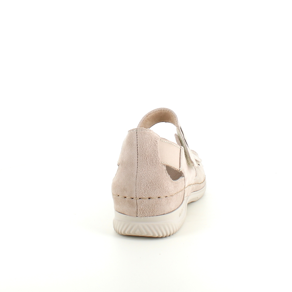 Beige skinnsandal fra Rieker med ekstra bredde