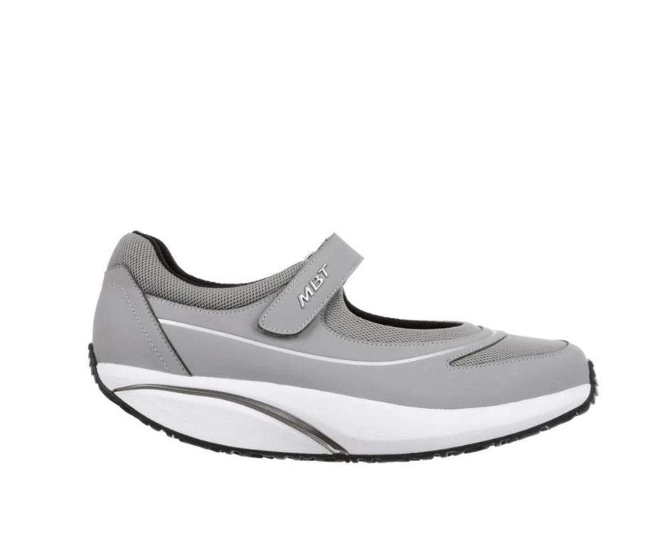 Grå lukket sandal fra MBT