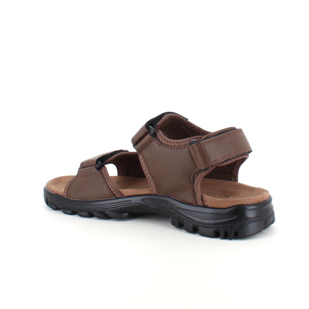 Brun herresandal med tre borrelåsremmer og en god bredde