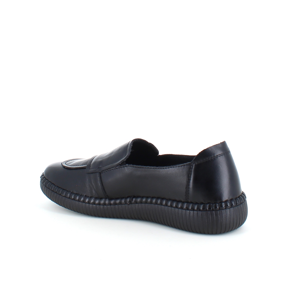 Svart slip on sko i skinn med ultrafleksibel yttersåle