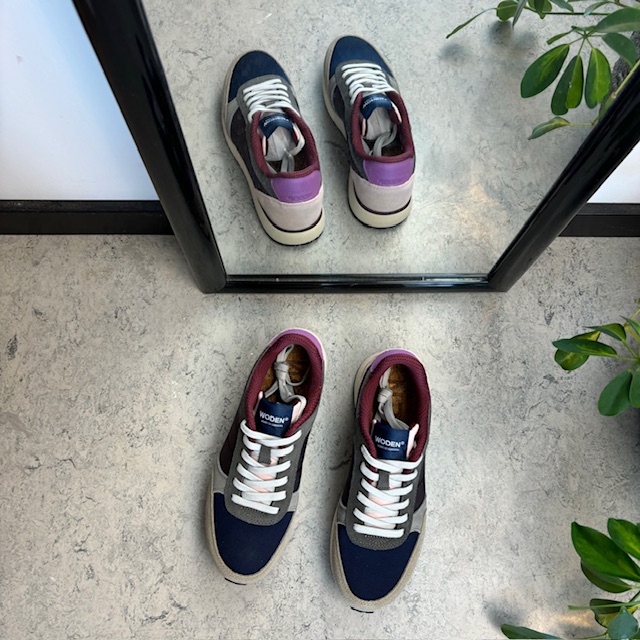 Flotte sko i blå farger fra Woden med god svangstøtte