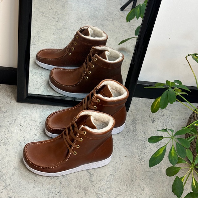 Brun lærstøvel fra Nature foret med ull