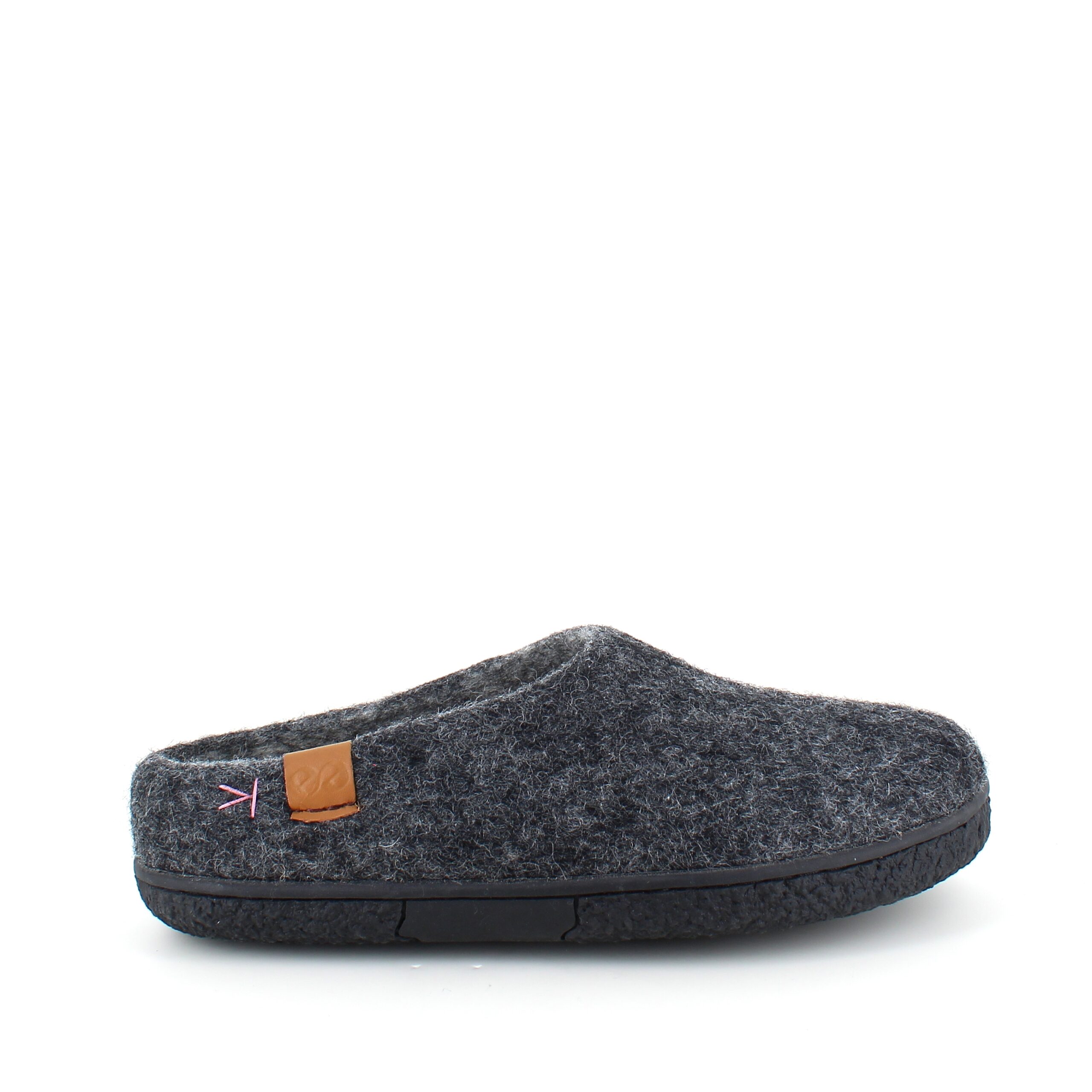Lav mørk grå tøffel i ull med sklisikre såler fra Green Comfort