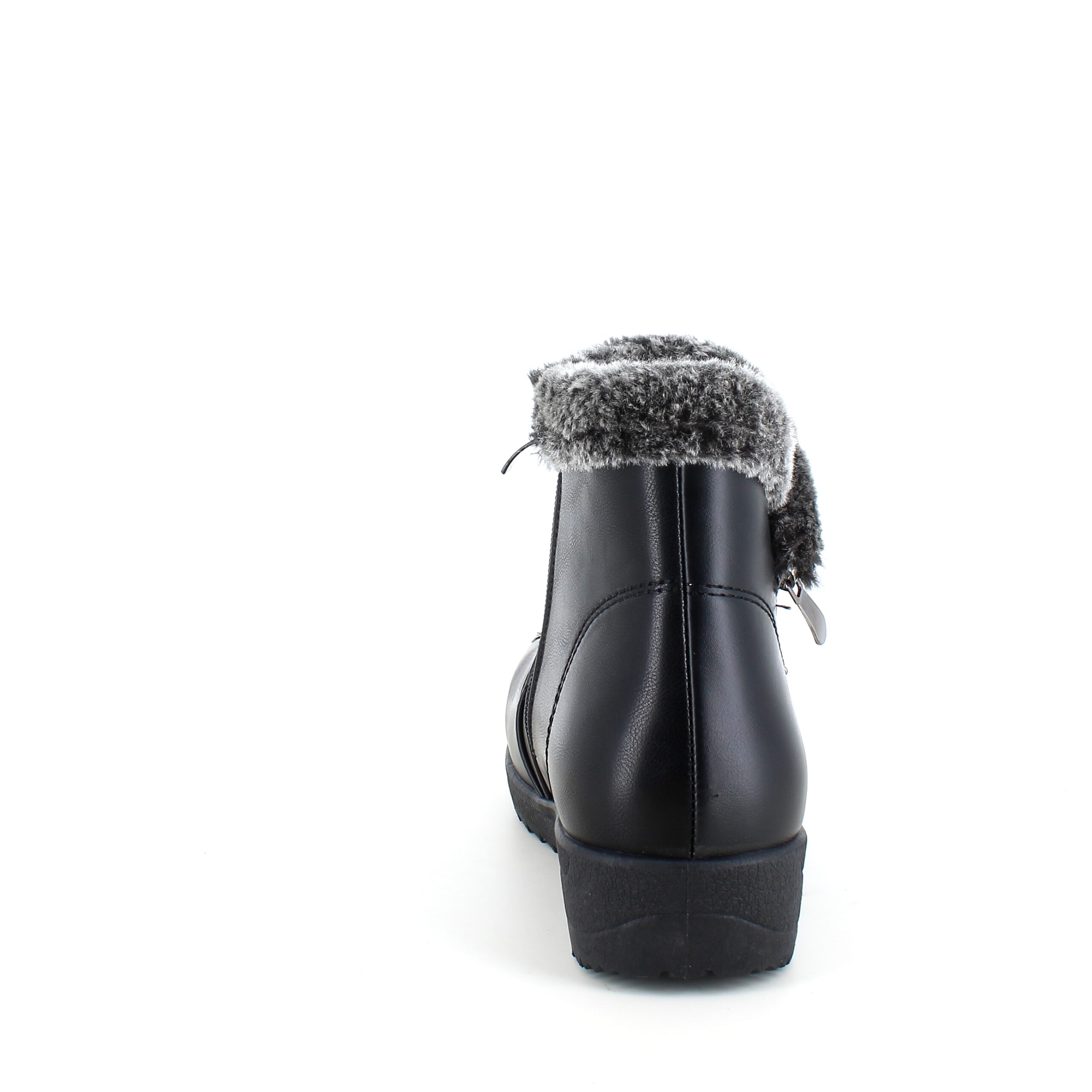 Kort svart støvel med mykt fôr