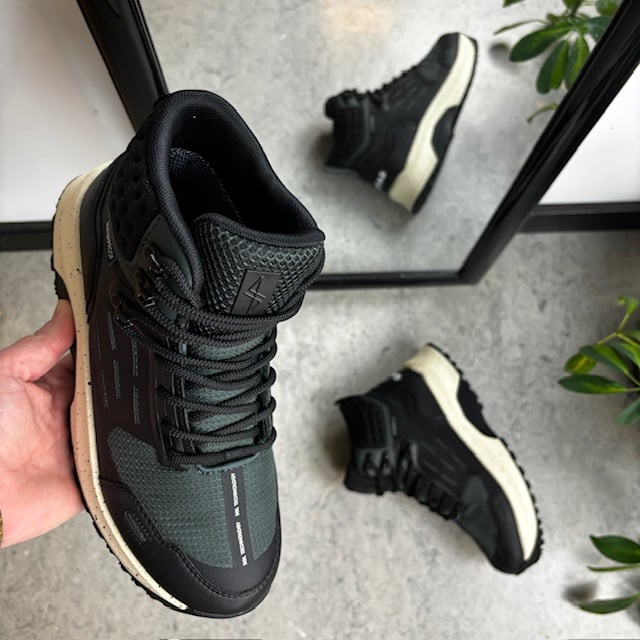 Mørkegrønn vanntett Gaitline støvel med rullesåle