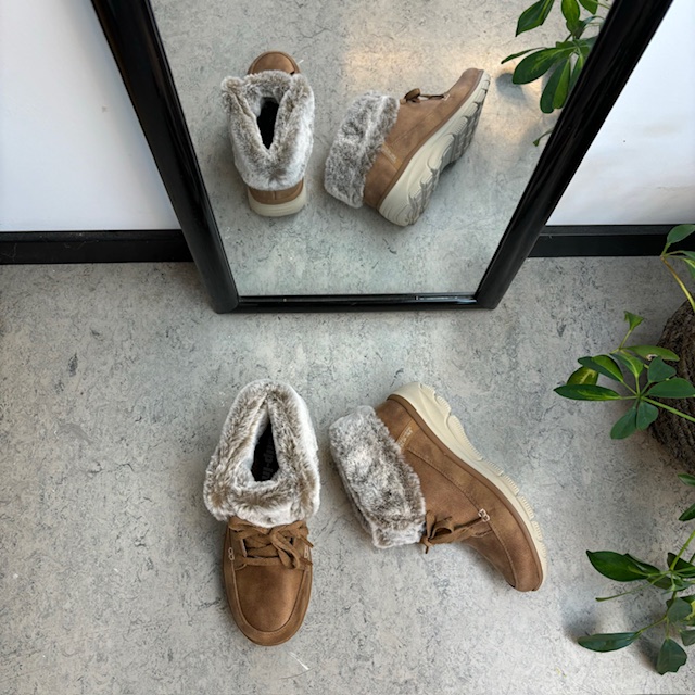 Skechers slip-in vinterstøvel med lett fôr