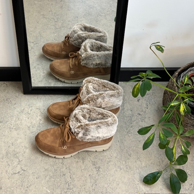 Skechers slip-in vinterstøvel med lett fôr