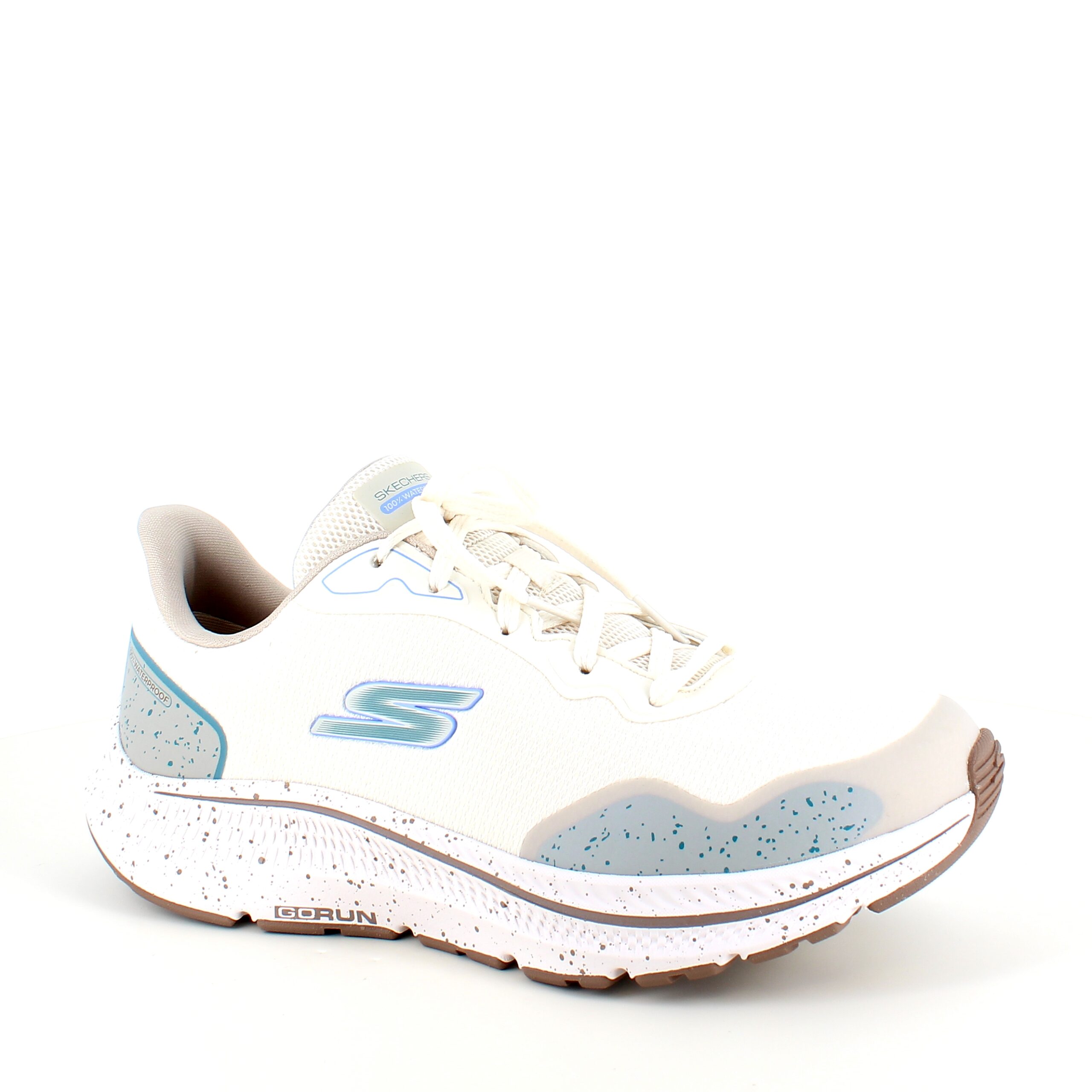 Hvite, vanntette og pustende Skechers-sko