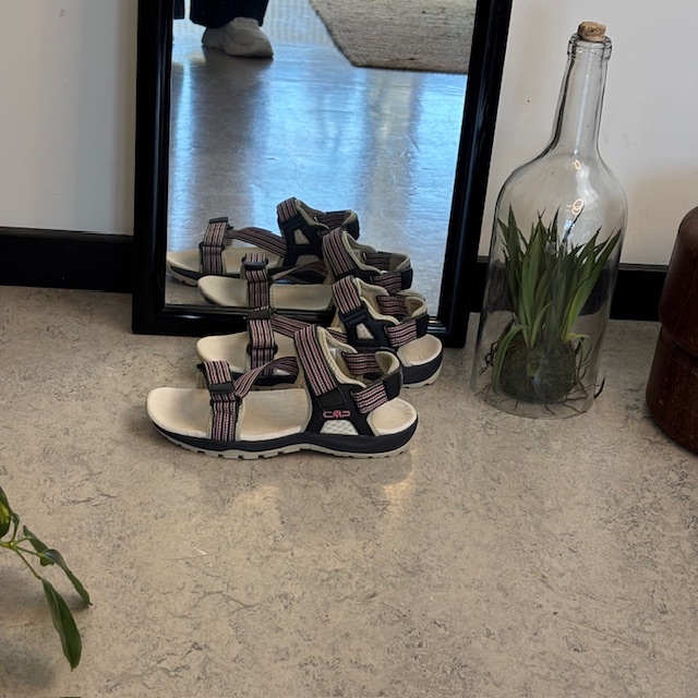 Rosa/grå CMP sandal med avtagbar hælrem