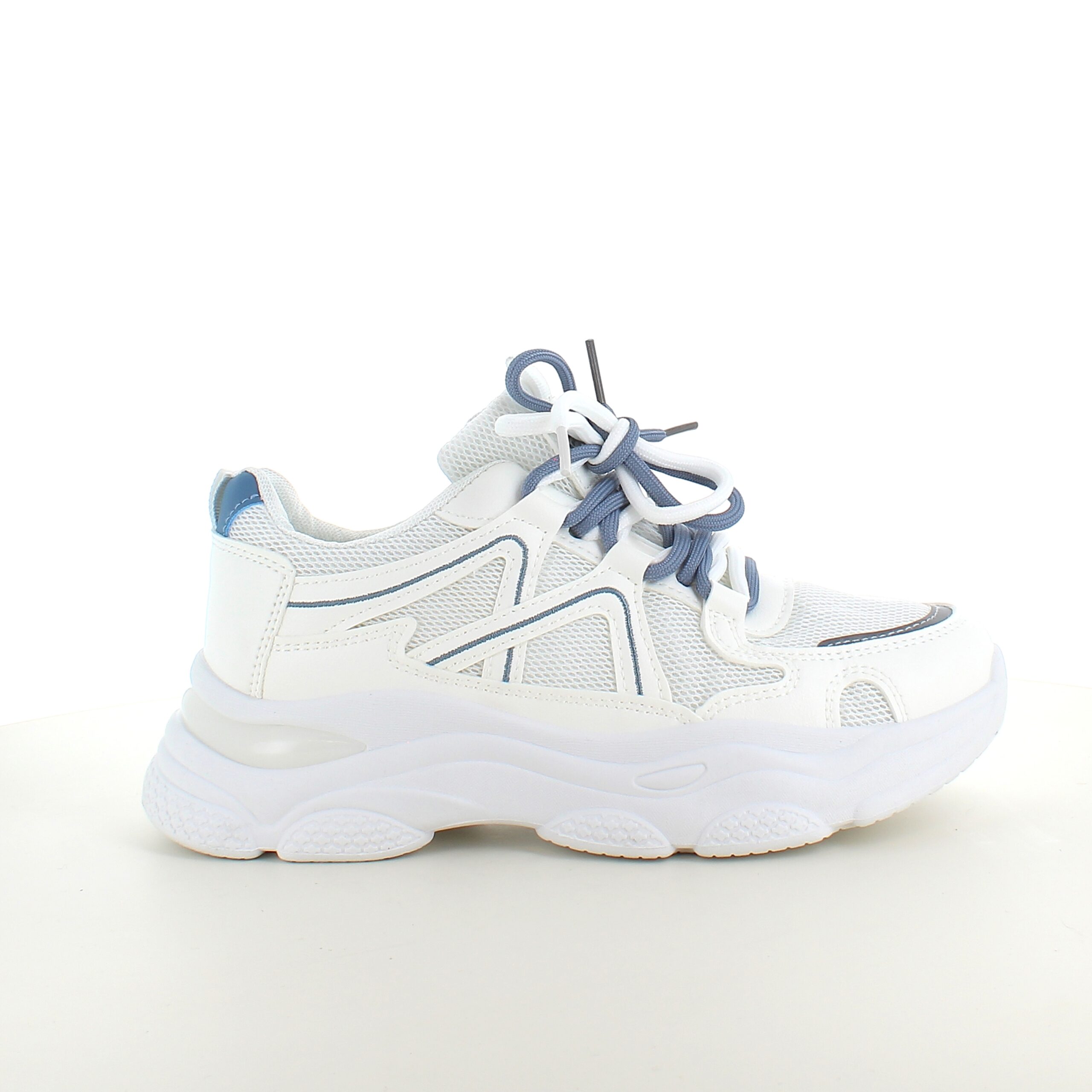 Hvite sportssko med ekstra hælstøtdemping