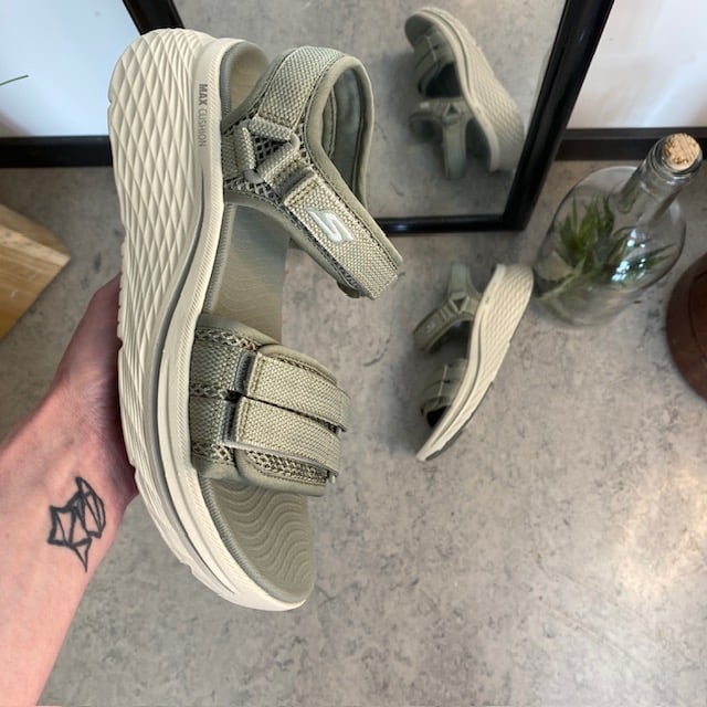 Grøn Skechers Max Cushioning Elite 2.0 Sandal med god fotbuestøtte