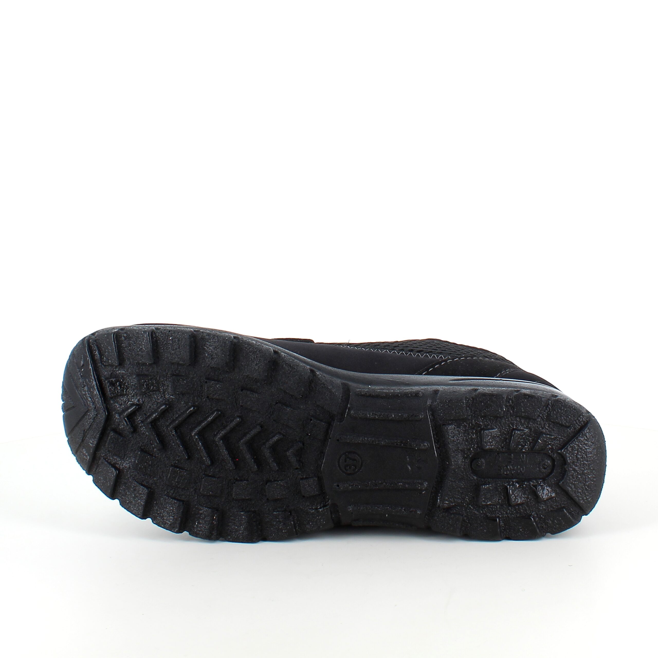 Svart fleksibel sko med sklisikre såler