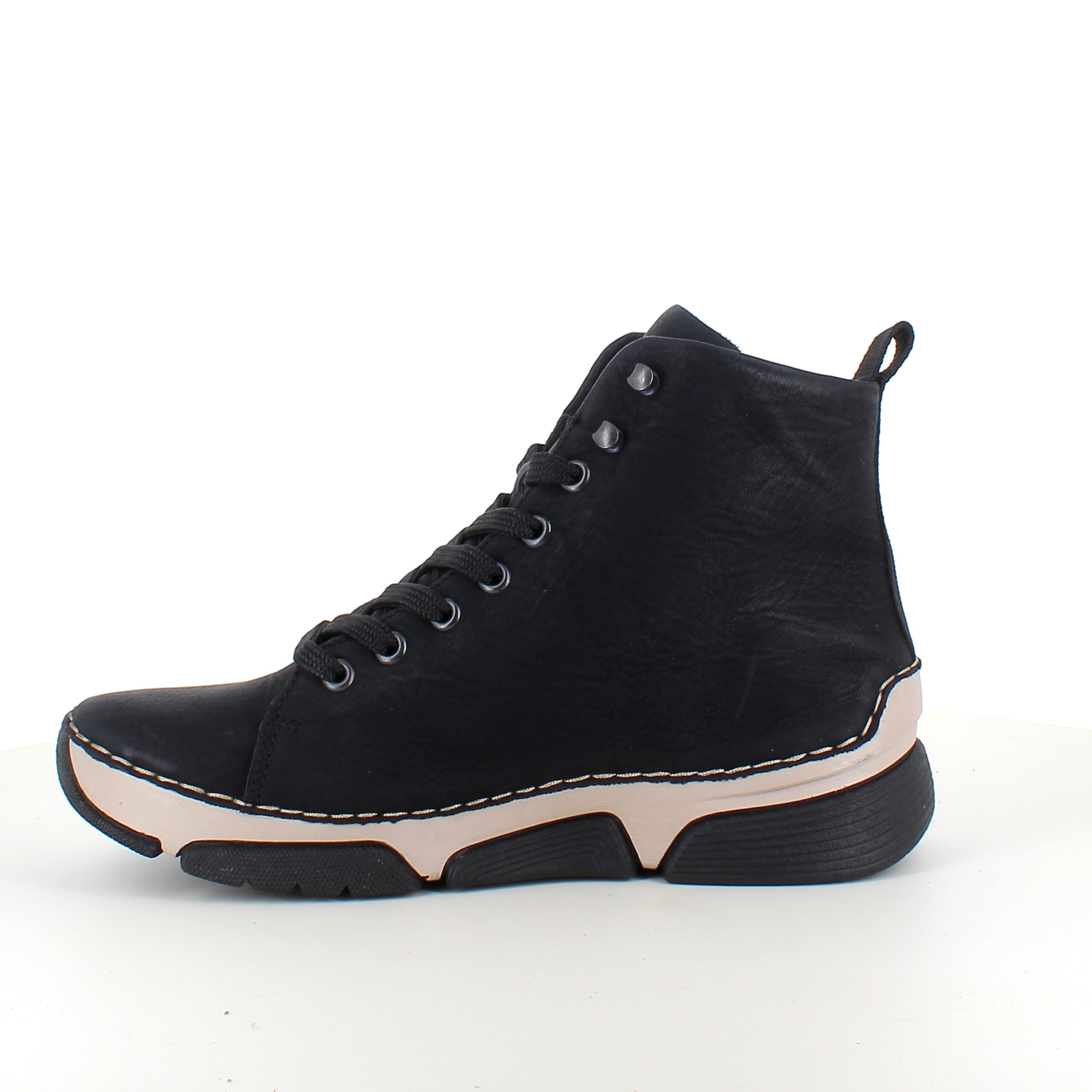 Svart Rieker støvel med god støtabsorbering