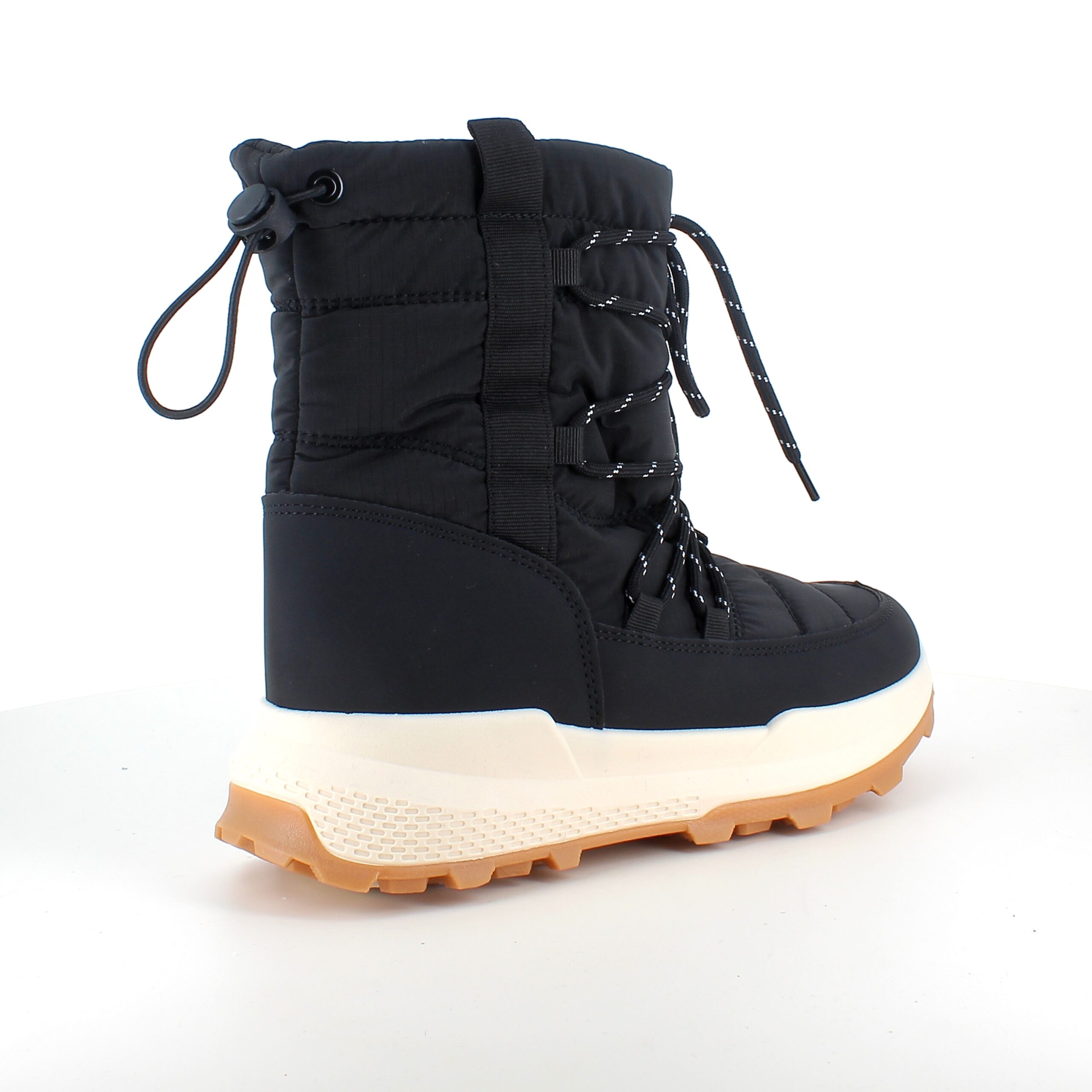 Svart vinterstøvel med deilig mykt fôr