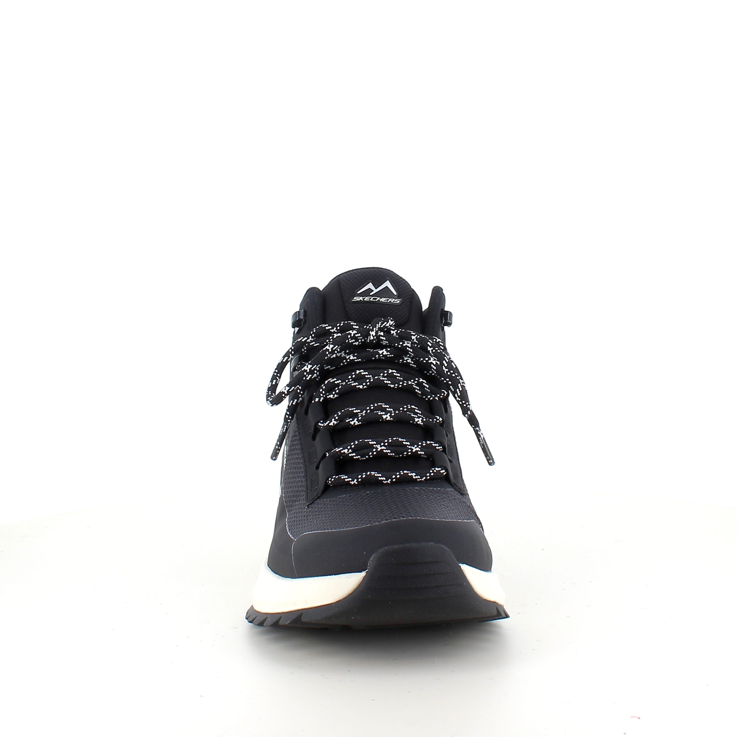 Vanntett støvel fra Skechers med god støtte for fotsålen