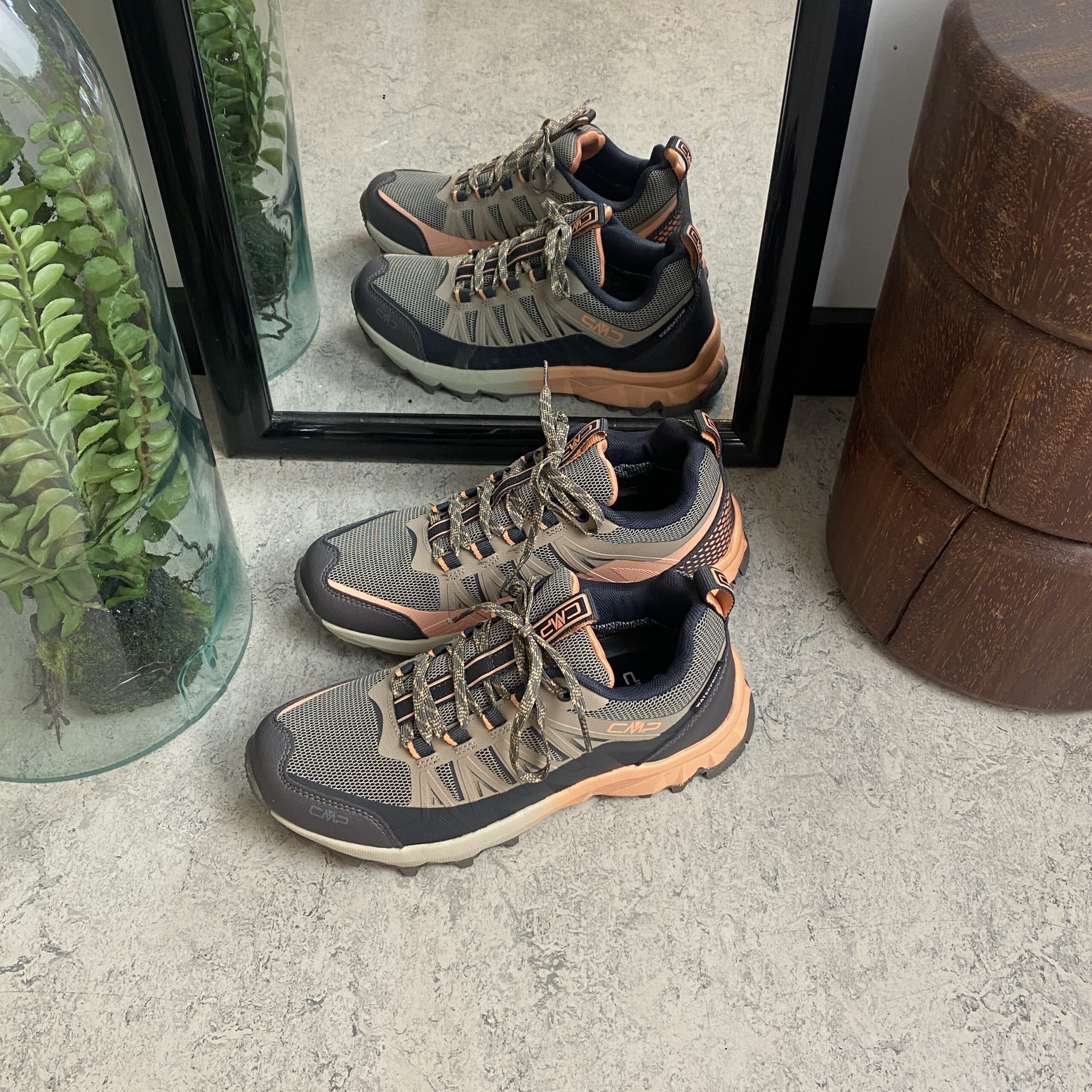 Taupe tursko med støtabsorbering fra CMP