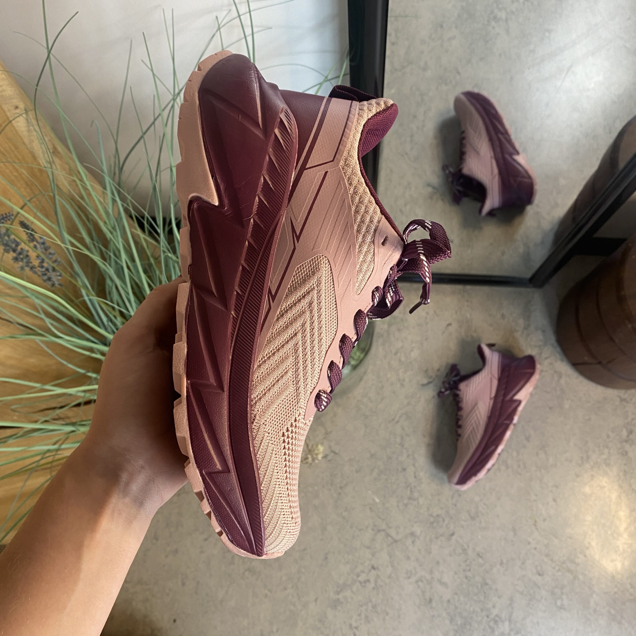 Rosa komfortsko med støtdempende såle