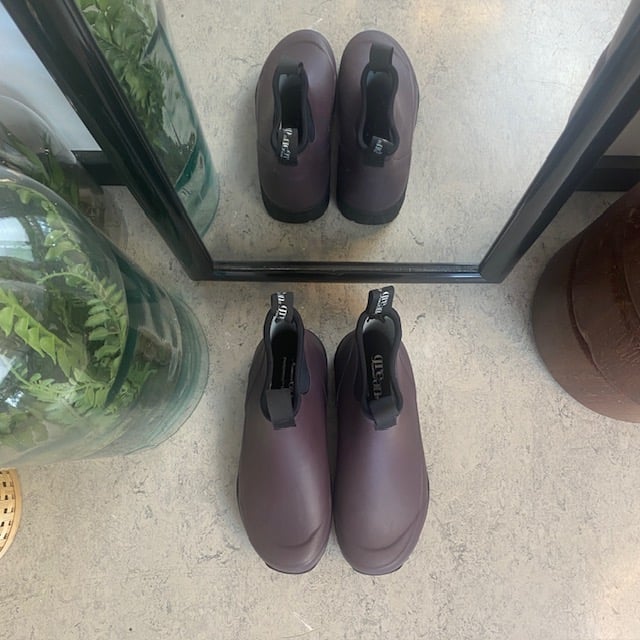 Mørkelilla gummistøvel med svangstøtte fra Green Comfort.