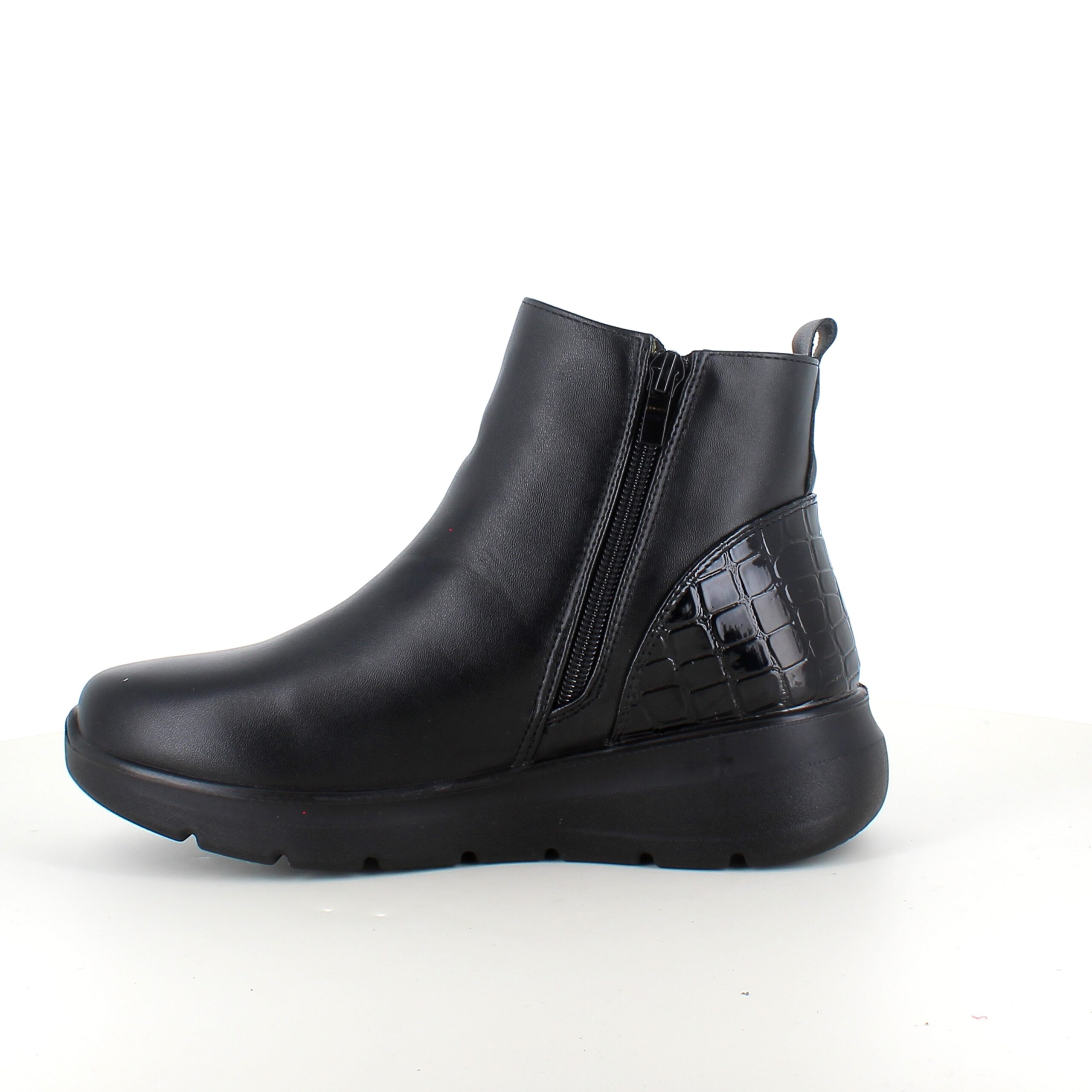 Svart støvel med glidelås