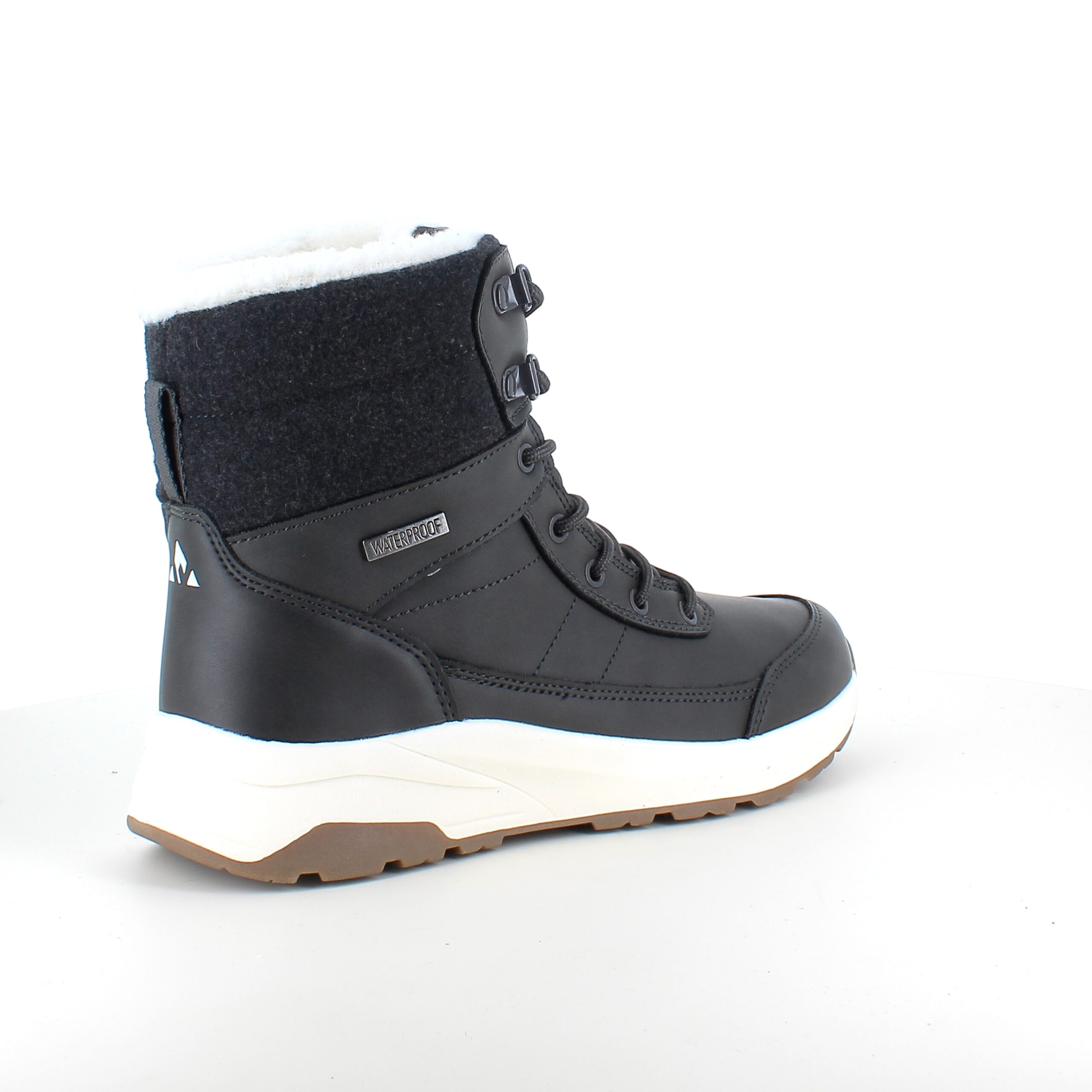 Vanntett, sort vinterstøvel med fleecefôr